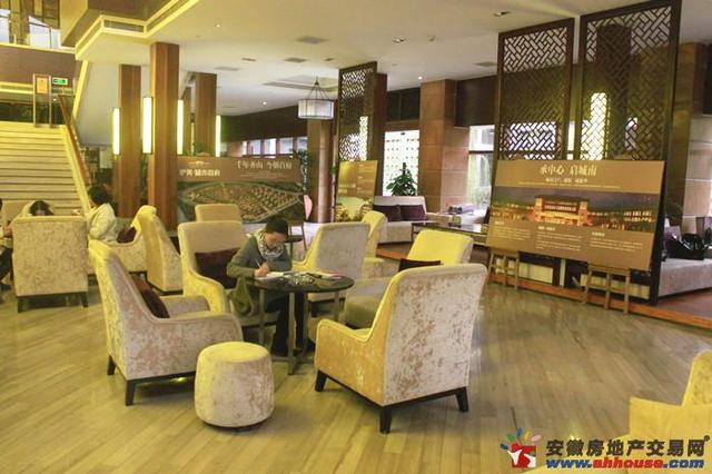 临时接待中心 1/2