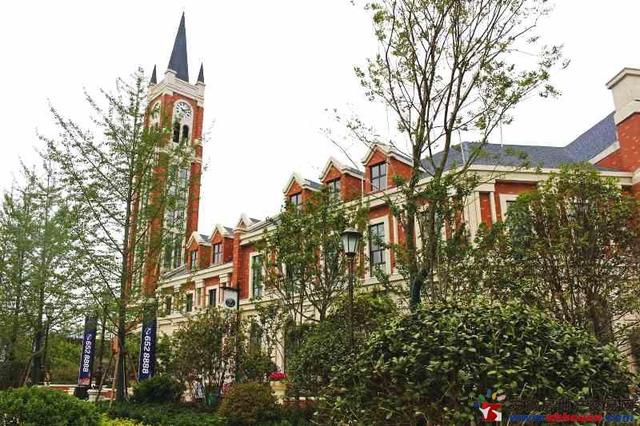 售楼部周边实景 14/37