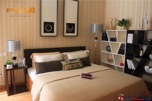 山水文园样板房 9/14