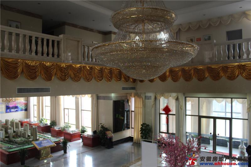 营销中心内景 15/19