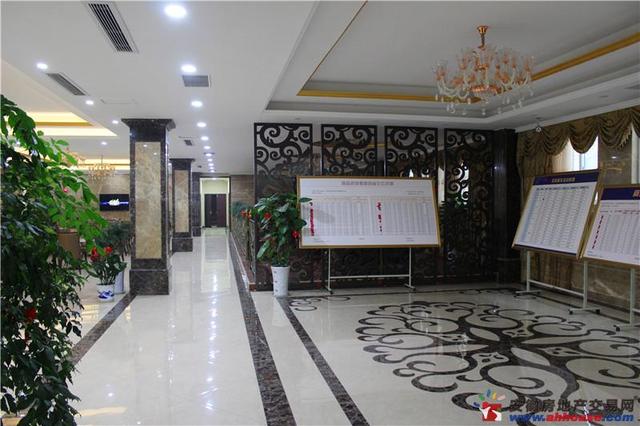 营销中心内景 8/15