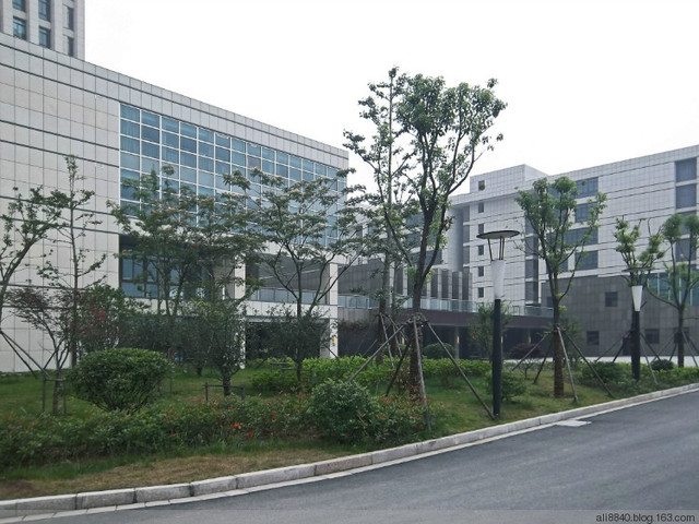 小区实景 1/4