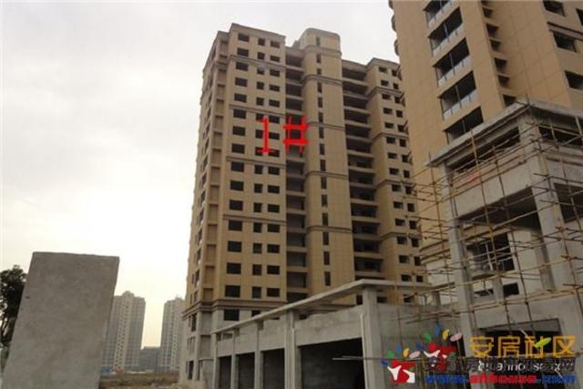 沿街实景 4/5