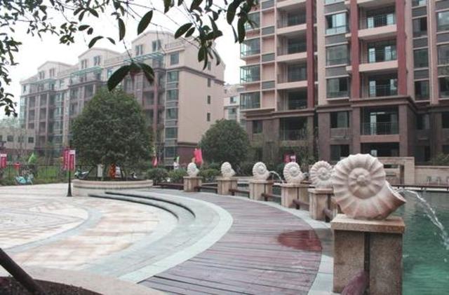 小区实景 1/7