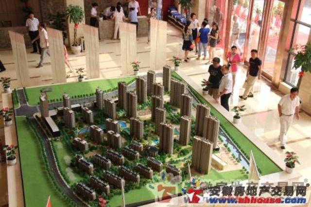 售楼部内部 13/14