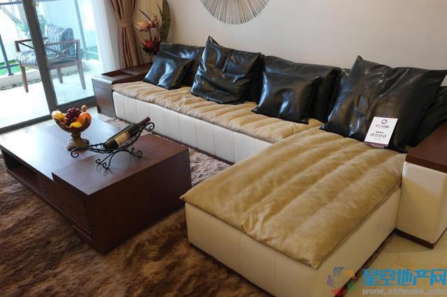 118平米A户型样板房客厅 4/14