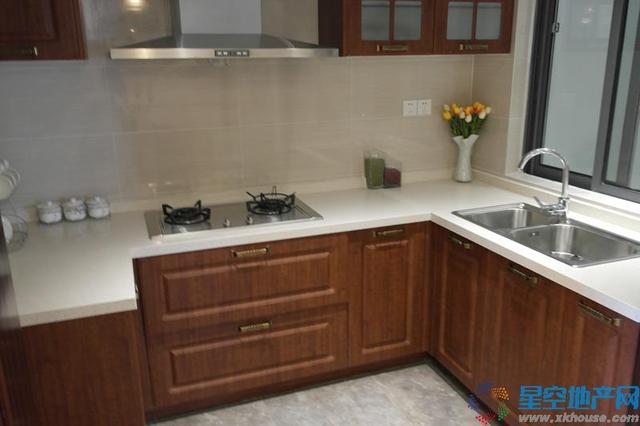 118平米A户型样板房厨房 1/14