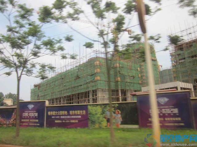 中辉世纪城项目现场实景图 6/8