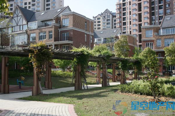 风景城邦实景 8/13